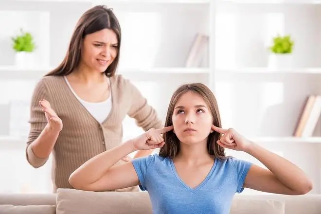 3 thời điểm cha mẹ nên mặc kệ, con dễ thành công lớn trong tương lai-1