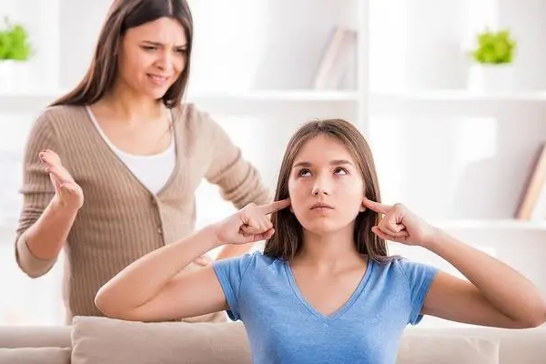 Cha mẹ sử dụng 10 cụm từ khi nói chuyện, con sẽ thay đổi không ngờ-2