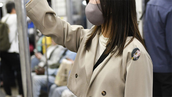 Kẻ bán clip quấy rối phụ nữ trên tàu điện ngầm Nhật Bản-2