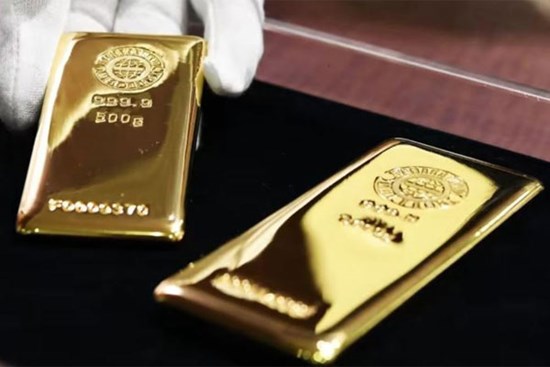 Giá vàng hôm nay 13/6: Trái chiều về tương lai giá vàng