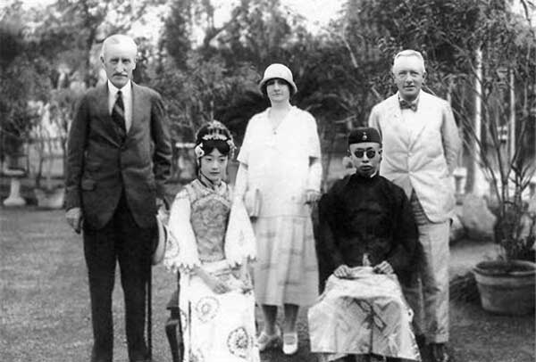 Loạt ảnh hiếm chụp mỹ nữ thời nhà Thanh dưới ống kính nhiếp ảnh gia Pháp-5