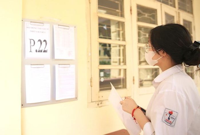 In sai đề thi lớp 10 Hà Nội: Trách nhiệm thuộc về ai?-1