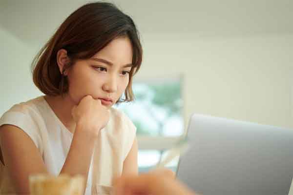 Ngã quỵ khi phát hiện bí mật động trời của người bố quá cố-2