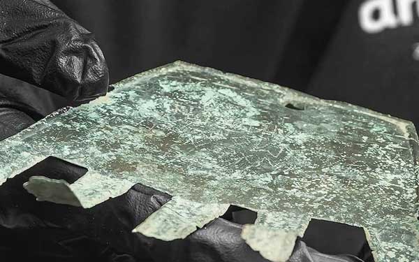 Cậu học sinh nhặt được chiếc lá, chuyên gia khảo cổ tuyên bố Đây là bảo vật vô giá, có lịch sử hơn 6.000 năm”-6