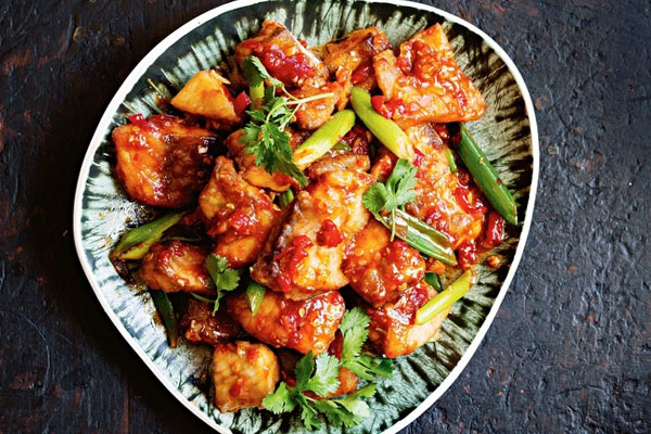 Cả con gà chỉ có 1 cái này nhai giòn sần sật, đem xào với cây mọc dưới bùn được món ngon bất chấp-11