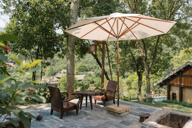 Căn nhà gỗ nằm trên triền đồi thơ mộng ở vùng ngoại ô Hà Nội, được lấy cảm hứng từ tên của cô con gái nhỏ-20