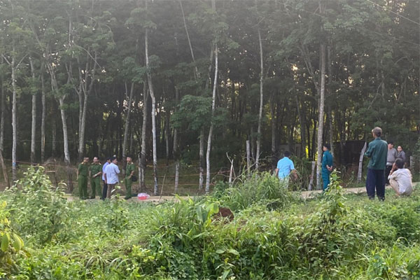 Vụ phát hiện thi thể bé sơ sinh mất một chân: Lời khai của người mẹ 17 tuổi-3