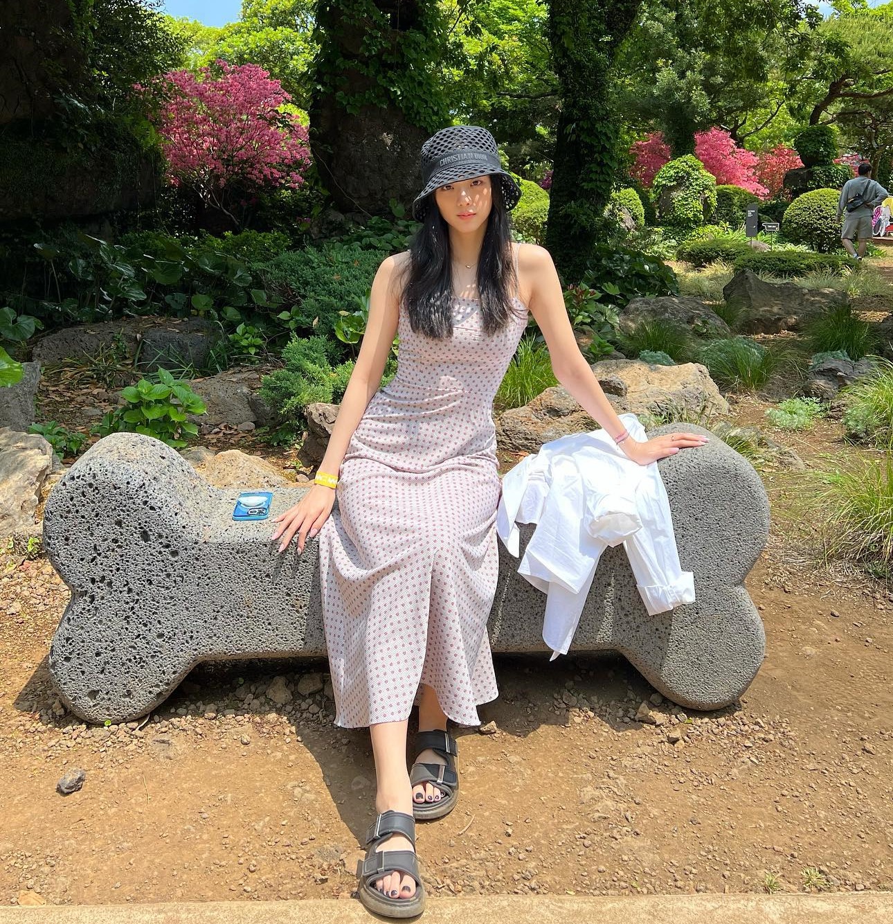 10 set đồ du lịch cực ăn ảnh của sao Hàn-2