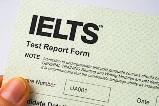 Học sinh bức xúc IELTS 8.0 vẫn không được miễn thi ngoại ngữ tốt nghiệp THPT