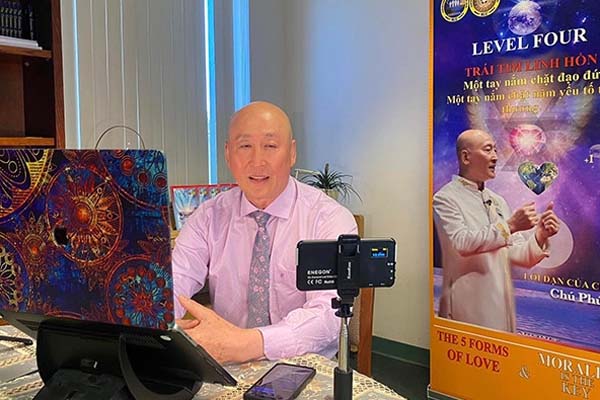 CLIP: 5 người mang số ngoại tệ trị giá 14 tỉ đồng nhập cảnh tại sân bay Nội Bài-6