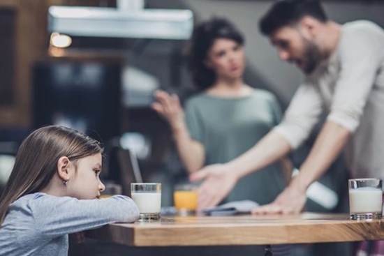 4 hành vi ở trẻ em không nên bỏ qua, phải uốn nắn ngay