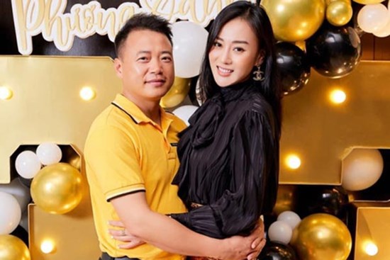 Lý do Phương Oanh và Shark Bình làm thủ tục đăng ký kết hôn ở Hà Nam