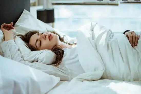 Trước khi xuất hiện cơn xuất huyết não, cơ thể thường có 5 “tín hiệu” cần xử lý kịp thời