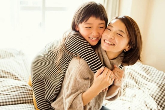 Cha mẹ có tính cách này, con cái ngày càng gắn bó khăng khít với gia đình