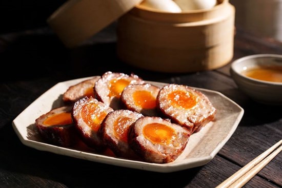 Công thức làm thịt nướng trứng muối cho bữa cơm nhà thêm ngon tròn vị