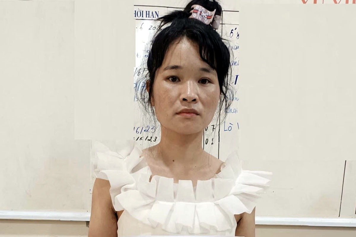 Cô gái ăn mặc như công chúa nhưng đi trộm vàng-1