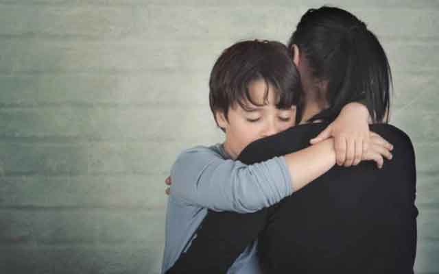 Sinh nhật 12 tuổi, con nuôi van xin tôi cho về với bố mẹ đẻ-1