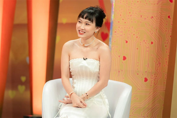 Nữ giám đốc TPHCM tán con trai thầy giáo bằng một chiếc sim hết tiền-2