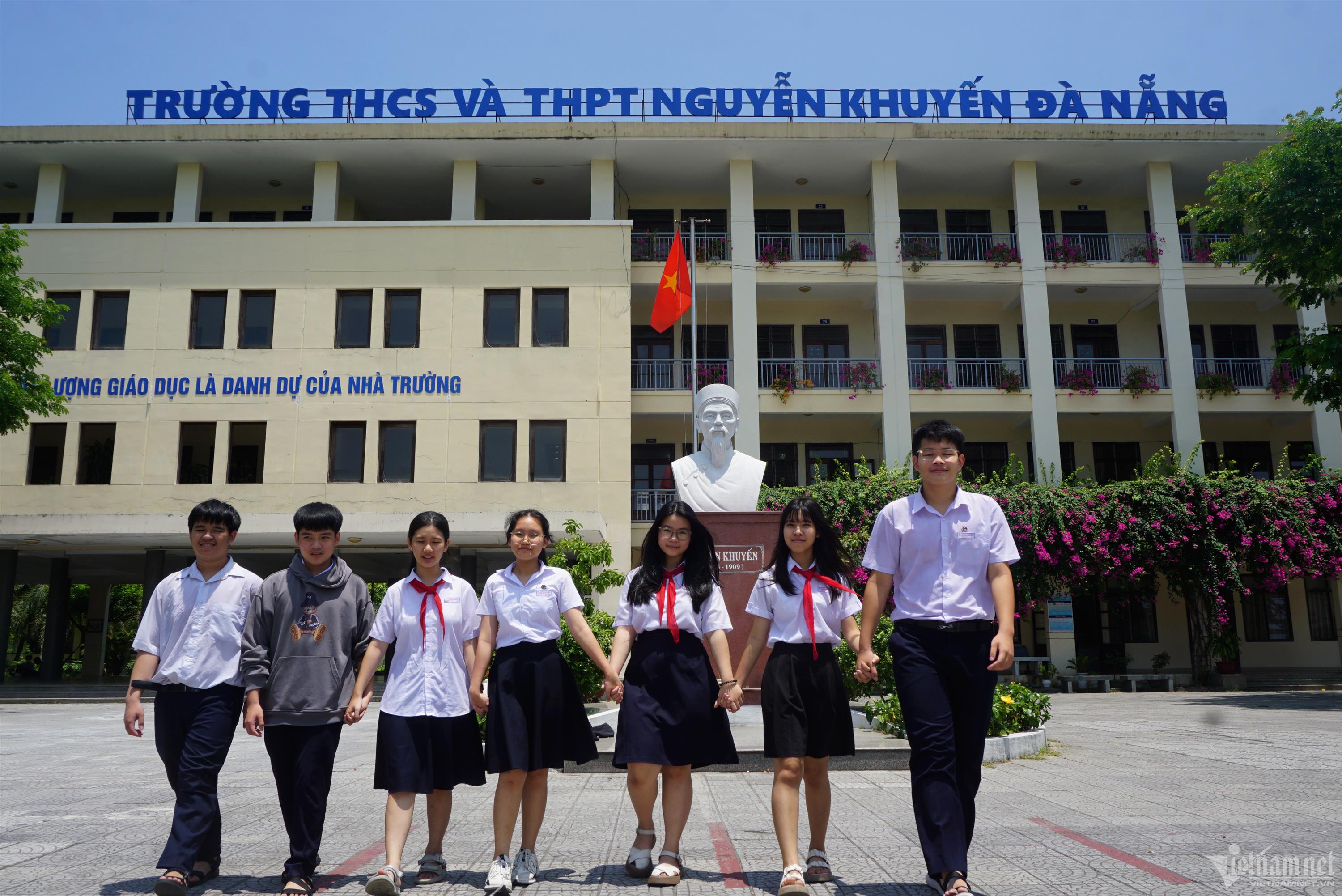 Nữ sinh trúng học bổng 10 trường của Mỹ: Bố mẹ không bao giờ hỏi điểm của em-3