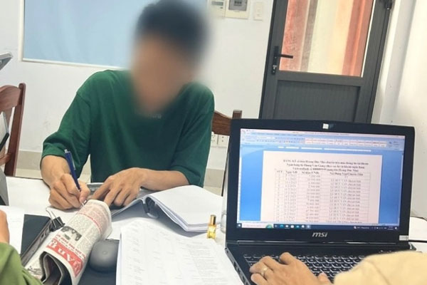 Phá đường dây mua bán, trao đổi trái phép thông tin tài khoản ngân hàng-1