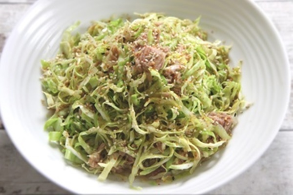 Cận cảnh đấu giá con cá ngừ vây xanh đắt nhất chợ Toyosu-1