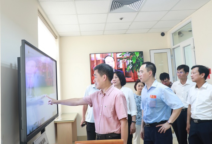 Tìm ra những cách làm hay, hướng đi mới từ thực tiễn tạo chuyển biến trong công tác cải cách hành chính-4