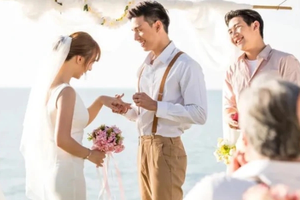 Hôn sự của tôi tan tành mây khói vì đĩa phở xào ngày dạm ngõ-2