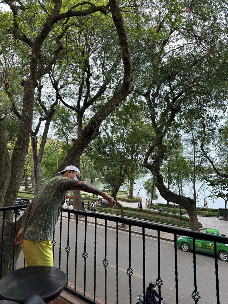 Điều đặc biệt trong căn nhà bạc tỷ giữa phố cổ của nam ca sĩ vừa nhập viện sau 18 ngày ăn chay-11