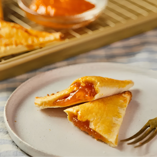 Làm bánh nhân mứt quýt từ bánh mì sandwich đơn giản, ngon miệng-11