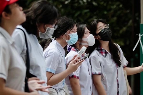 11 tỉnh công bố điểm chuẩn lớp 10: Có nơi tăng gần 13 điểm so với năm ngoái-4