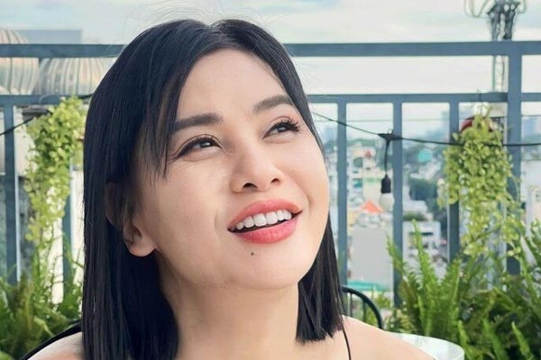 Cát Phượng: Tôi đi Mỹ buồn lắm, khóc hoài, nằm khóc ướt gối-3