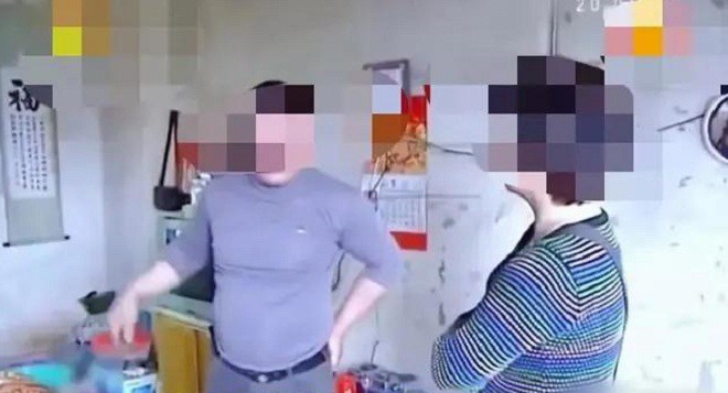 Bỏ chồng con đi biền biệt 10 năm mới quay về, người vợ đưa ra yêu cầu khiến chồng tức tối-1