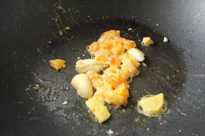 Đi chợ gặp loại rau này mua ngay về nấu canh, nó là kho dinh dưỡng thu nhỏ, cải thiện chứng mất ngủ-3