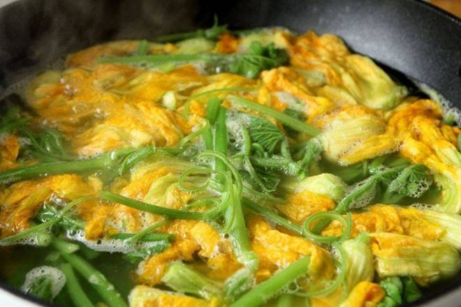 Đi chợ gặp loại rau này mua ngay về nấu canh, nó là kho dinh dưỡng thu nhỏ, cải thiện chứng mất ngủ-6