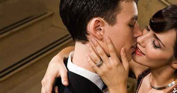 Nước mắt ân hận của trai bao sau cuộc tình lắm tiền nhiều của với quý bà hơn 20 tuổi-1