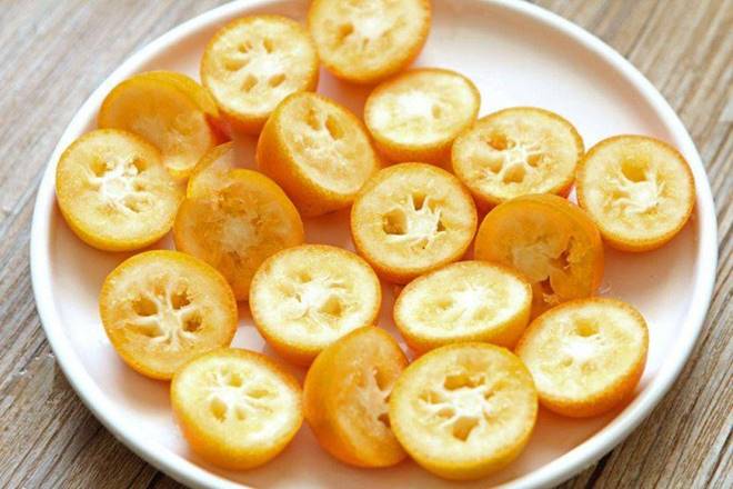 Loại quả nghe tên tưởng chua nhưng cực ngọt, đem nấu chè được món thơm mát, không bị khô da giải nhiệt nắng hè-3