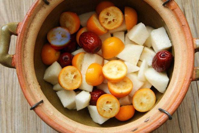 Loại quả nghe tên tưởng chua nhưng cực ngọt, đem nấu chè được món thơm mát, không bị khô da giải nhiệt nắng hè-4