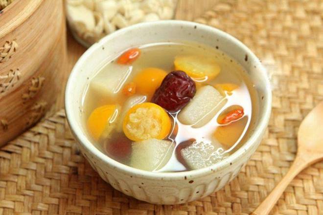 Loại quả nghe tên tưởng chua nhưng cực ngọt, đem nấu chè được món thơm mát, không bị khô da giải nhiệt nắng hè-7