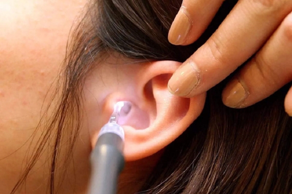 Tác dụng của nút nhựa đính trên dây an toàn ô tô không phải ai cũng biết-3