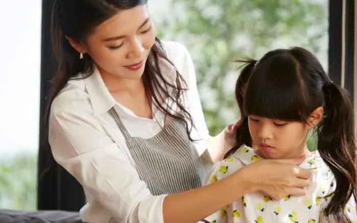 Không muốn sống với bố, con gái tôi bỏ nhà đi trong đêm-1