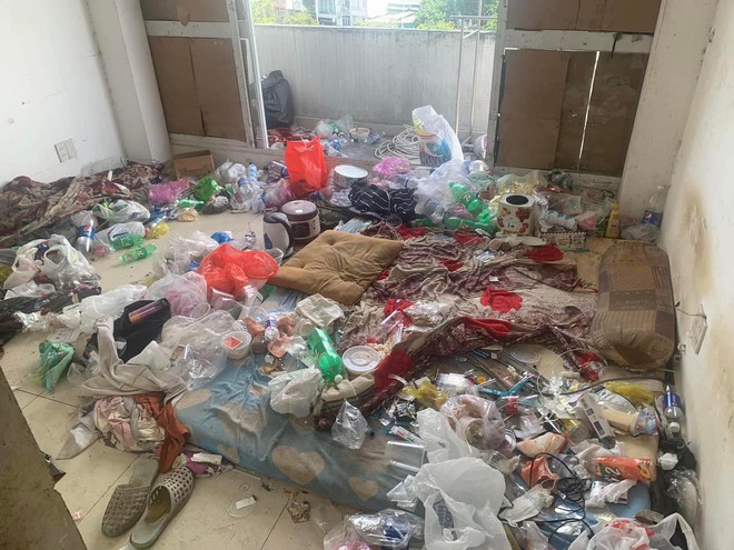 Phòng trọ bẩn không tưởng của cô gái 23 tuổi, chủ nhà tiết lộ cái kết bức xúc-3