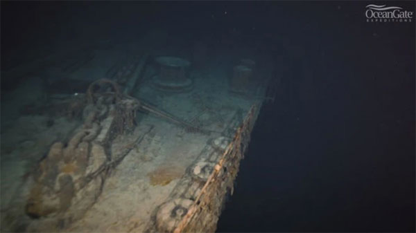 Cận cảnh con tàu Titanic huyền thoại bị bao trùm bởi vẻ u ám sau 111 năm nằm sâu dưới đại dương-3