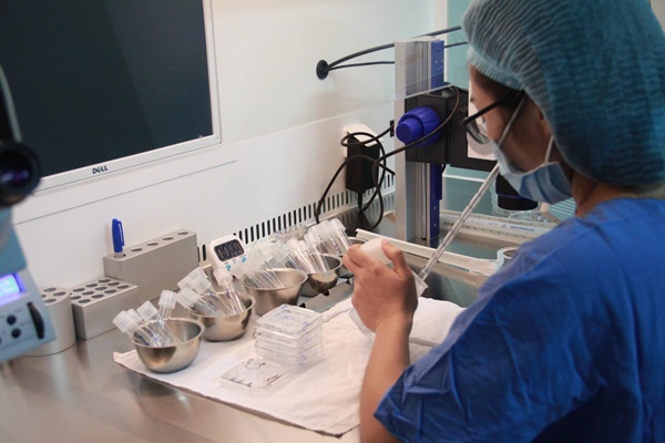 Nguy hiểm khi lạm dụng thụ tinh ống nghiệm để vừa nhanh, vừa dễ thu tiền-2