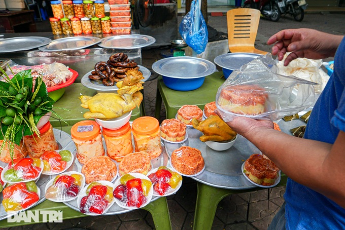 Tết Đoan Ngọ: Tiểu thương bán 2 tạ rượu nếp, hoa quả chốt đơn mỏi tay-7