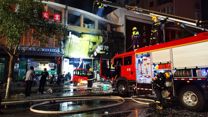 Hiện trường vụ nổ nhà hàng xiên nướng làm 31 người chết ở Trung Quốc-3