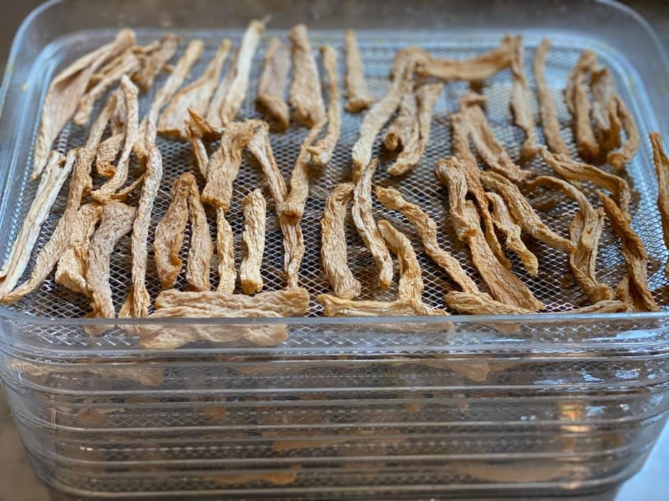 Nuôi con gái lột xác thành thiếu nữ, Hoa hậu Nguyễn Thị Huyền tìm thú vui tao nhã trong căn nhà bạc tỷ ở tuổi 37-25