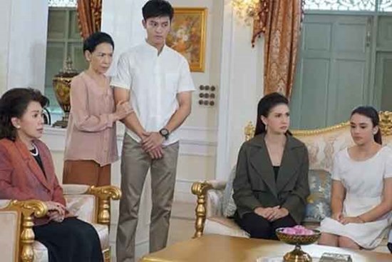 Thấy mặt bạn trai của chị gái, tôi ngỡ ngàng vì biết bí mật của anh ta