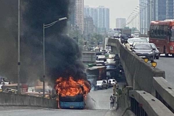 Án mạng kinh hoàng tại Đồng Nai: Gã tài xế sát hại 3 người rồi tự sát-1