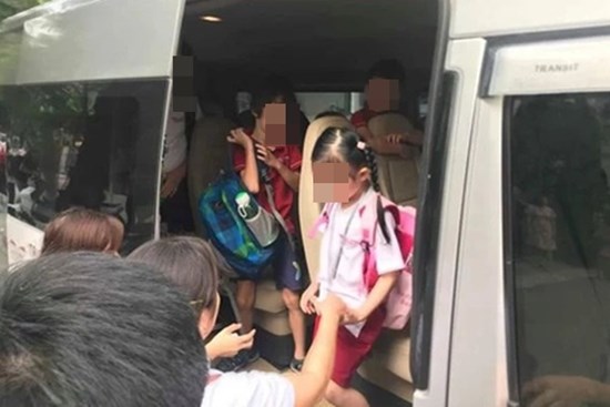 Học sinh lớp 1 bị bỏ quên trên xe ô tô: Hiệu trưởng viết 