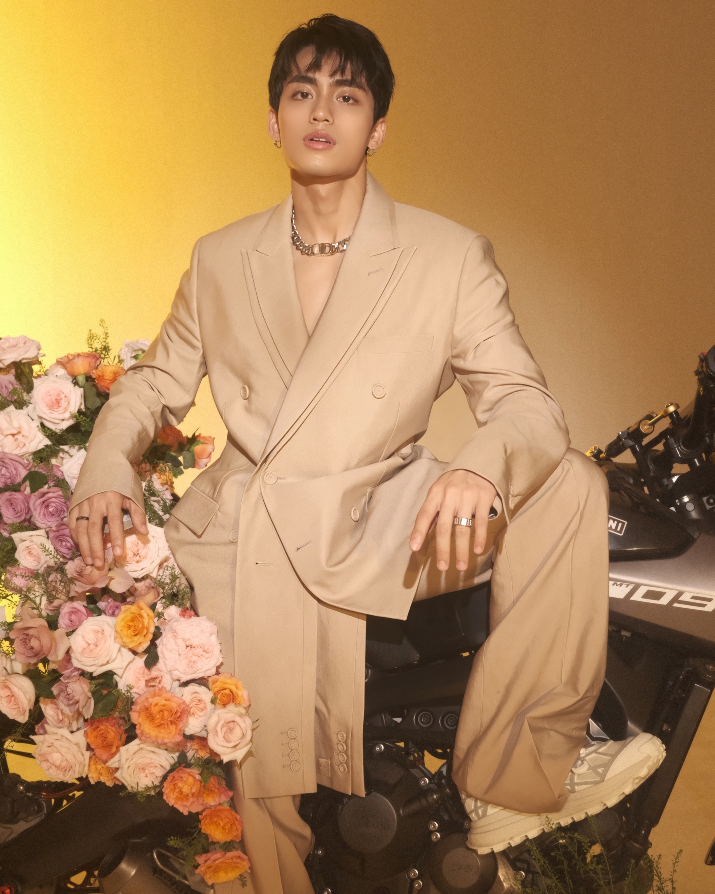 8Wonder lộ diện 7 nghệ sĩ Việt đình đám biểu diễn cùng Charlie Puth-4